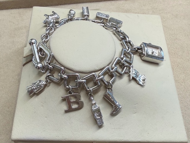 Burberry Charms Watch-photo-3