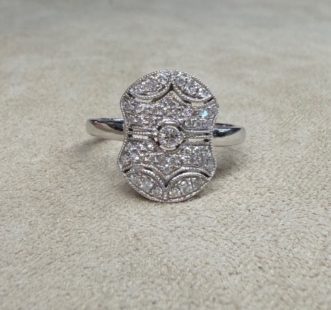 Bague pavage diamants