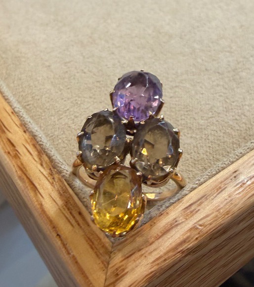 Diamond-shaped Ring-photo-2