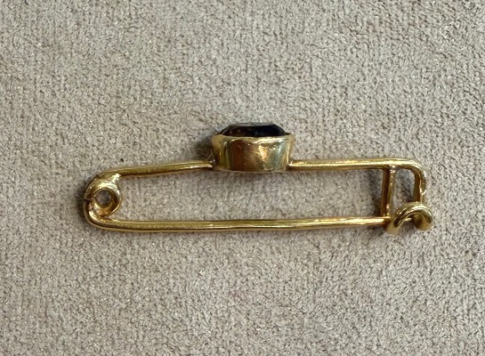 Brooch-photo-3