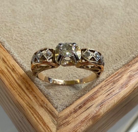 Diamond Ring With Diamond Roses-photo-3