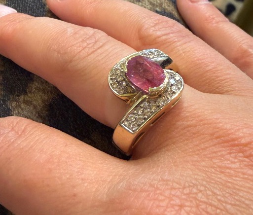 bague entrelacé d'un saphir rose-photo-2