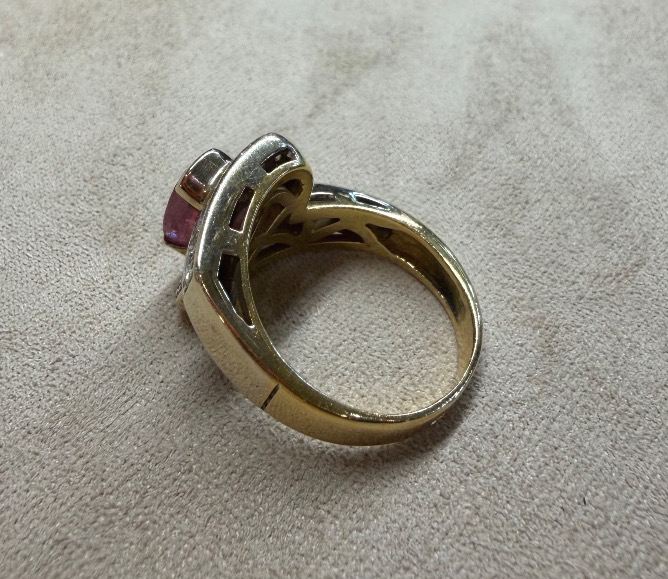 bague entrelacé d'un saphir rose-photo-4