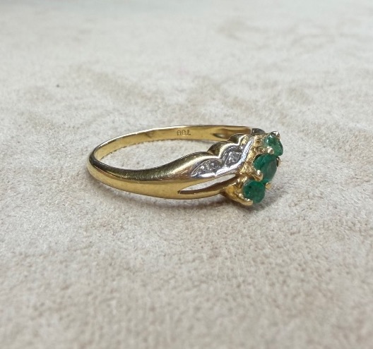 Emerald And Diamond Ring-photo-2