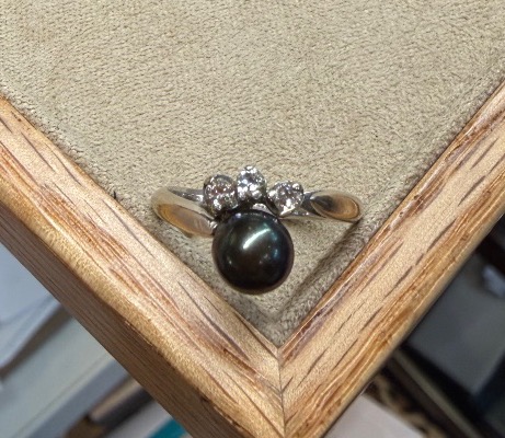 Gray Pearl And Diamond Ring-photo-2