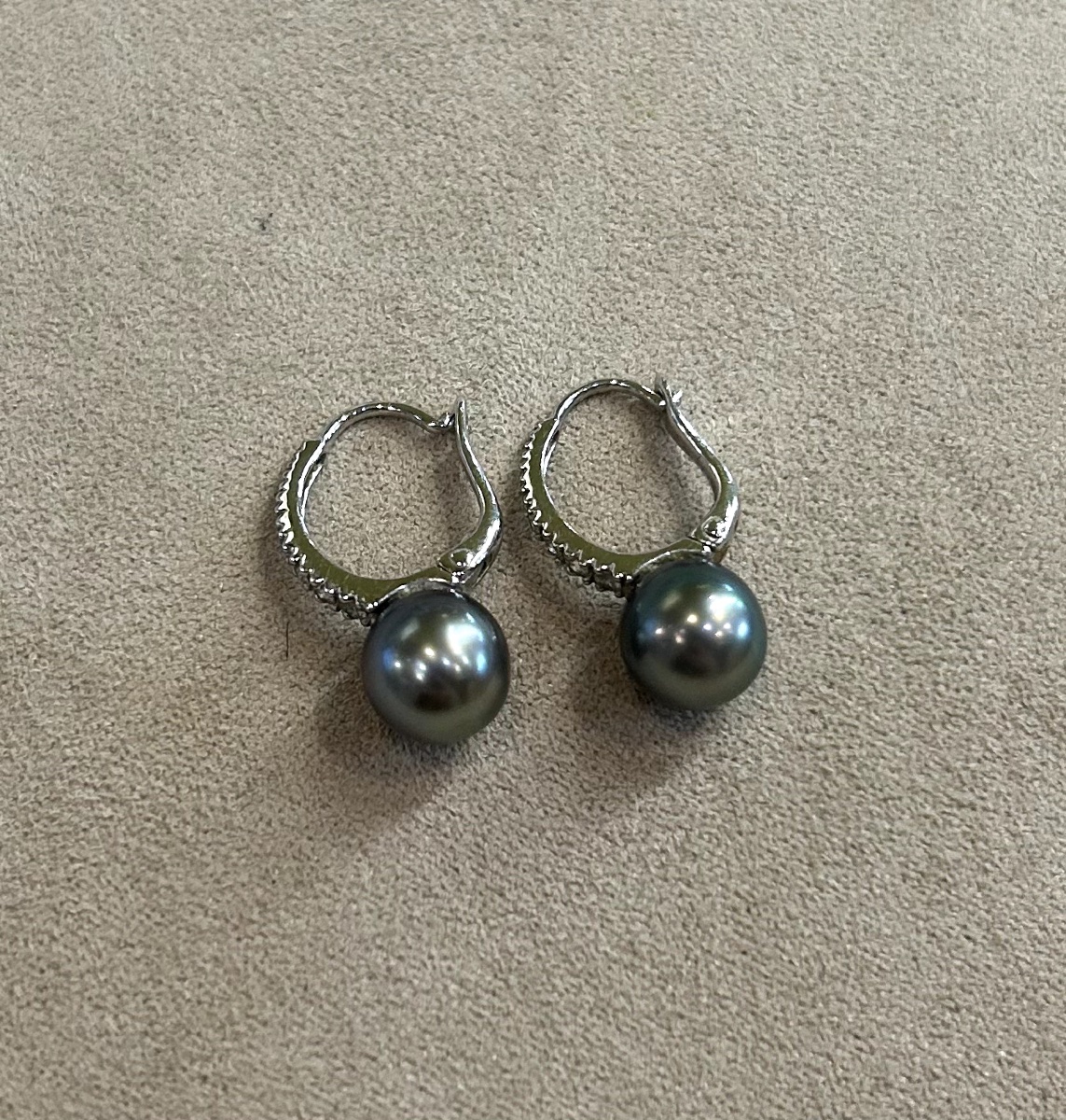 Earrings-photo-3