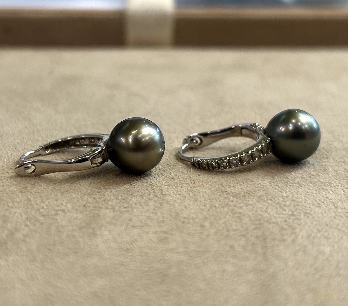 Earrings-photo-4