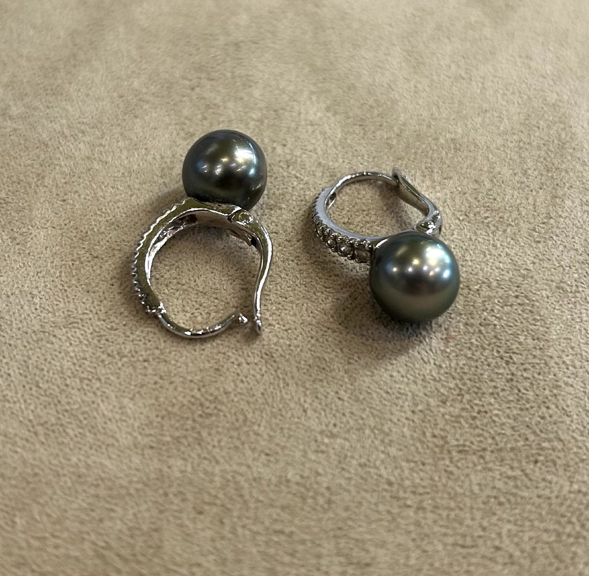 Earrings-photo-1