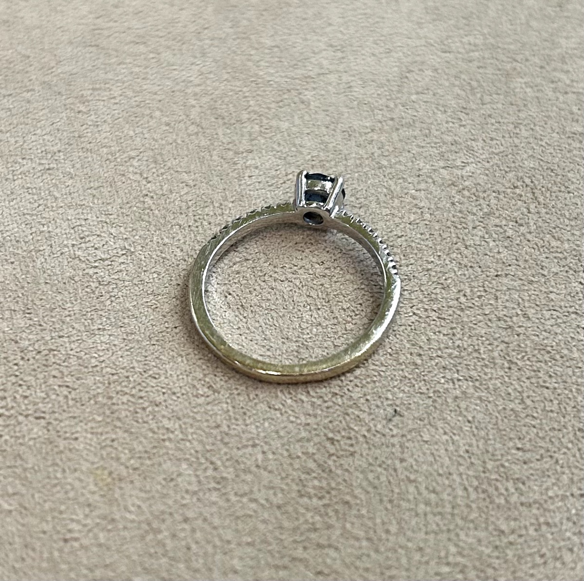 Sapphire & Diamond Ring -photo-4