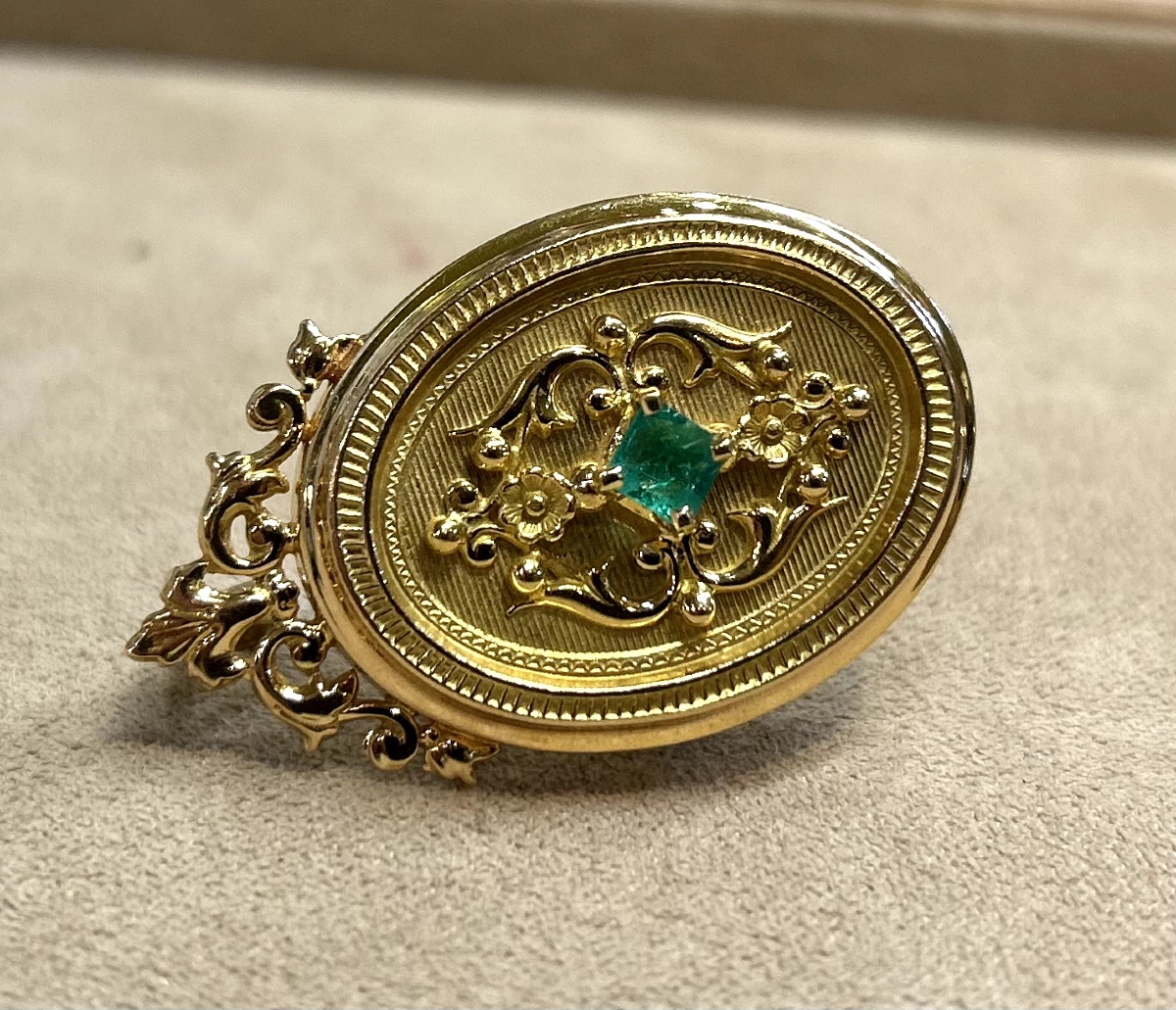 Emerald Brooch & Pendant-photo-3