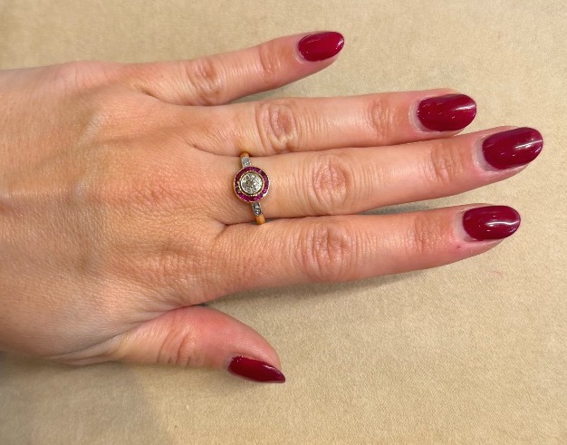Round Ruby Ring-photo-1