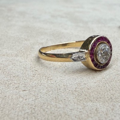 Round Ruby Ring-photo-2
