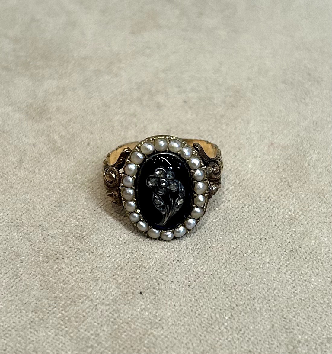 Pearls Ring-photo-3