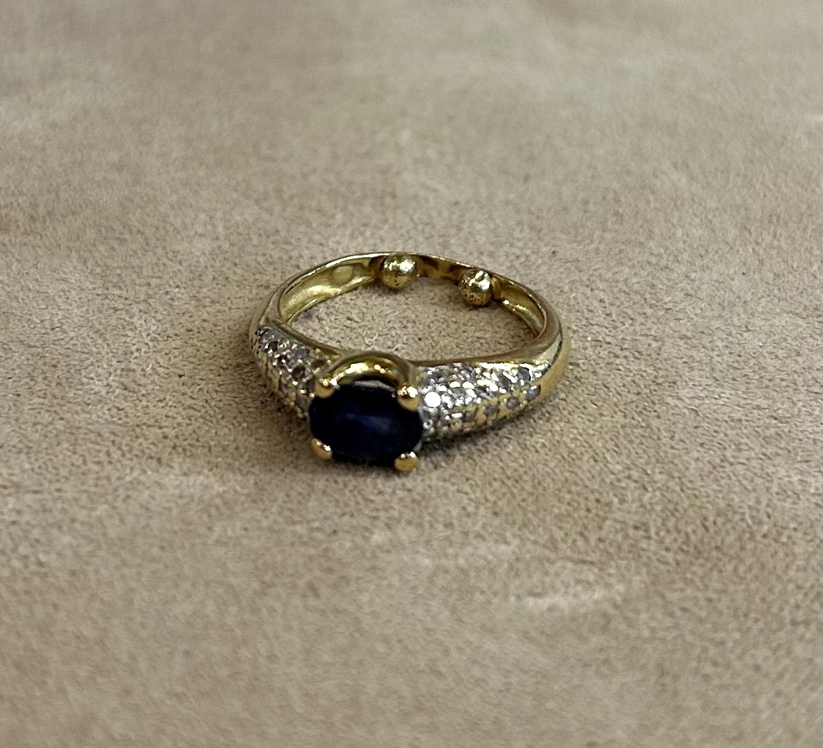 Sapphire & Diamond Ring-photo-3