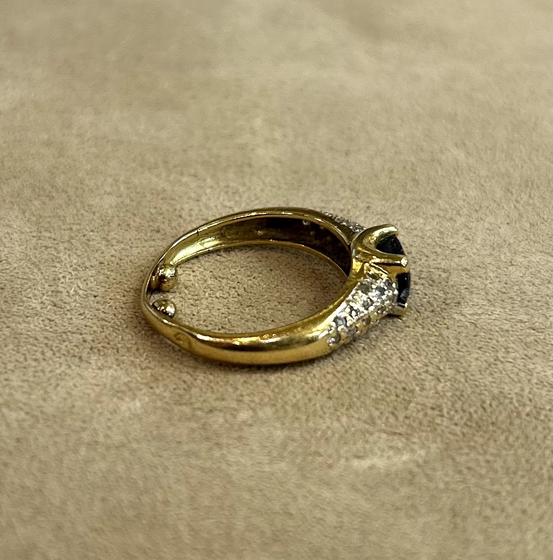 Sapphire & Diamond Ring-photo-4