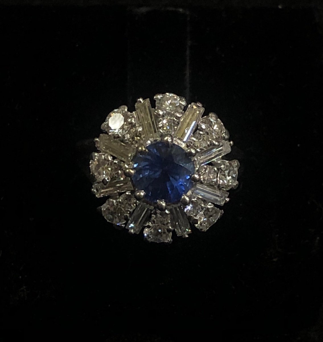 Pompadour Sapphire Diamond Ring