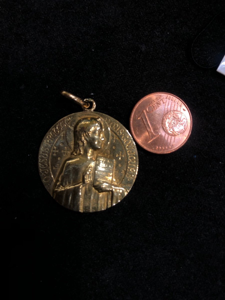 Medal Jesus Gold-photo-3