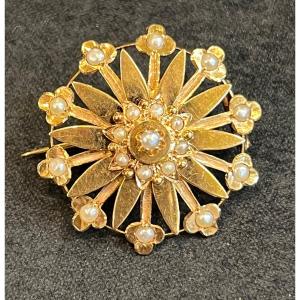 Half Fine Pearl Brooch 