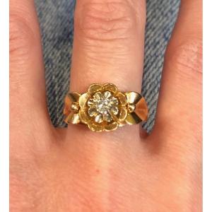 Flower Ring With Diamond