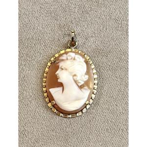 Pendentif Camée