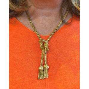 Collier pompon