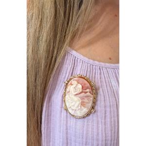 Broche camée perles