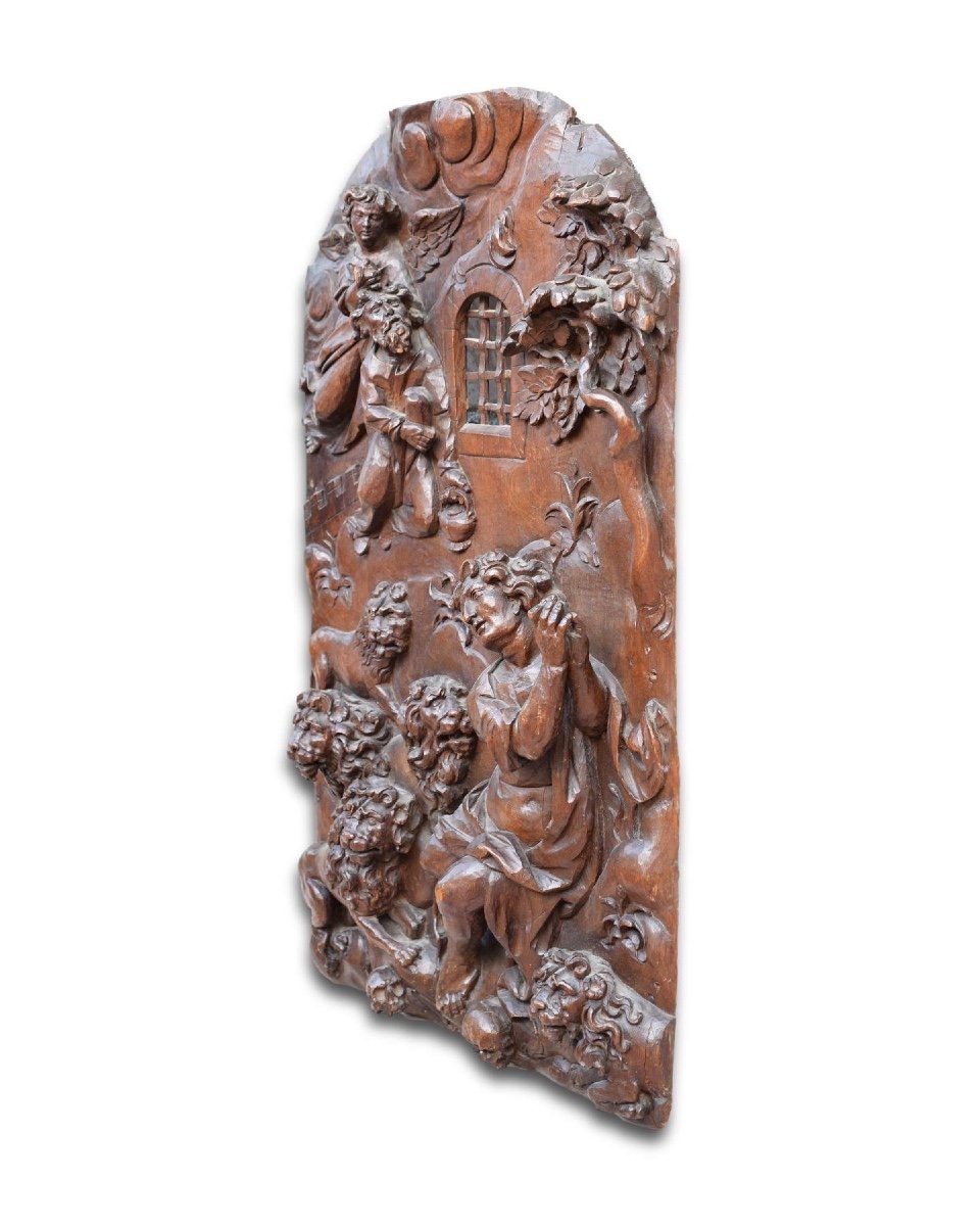 Extraordinary Oak Relief Of Daniel In The Lions Den. German, Late 17th Century.-photo-3