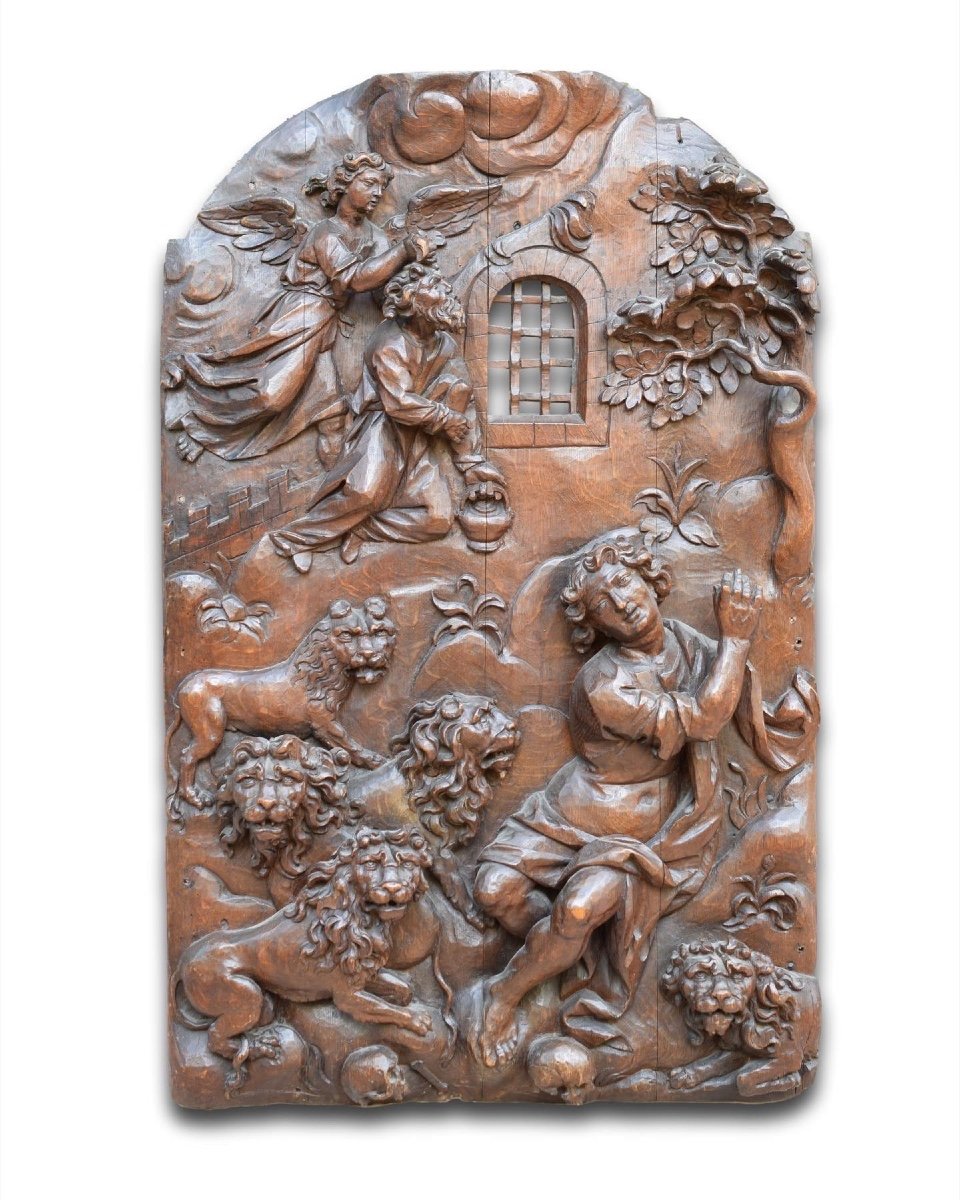 Extraordinary Oak Relief Of Daniel In The Lions Den. German, Late 17th Century.