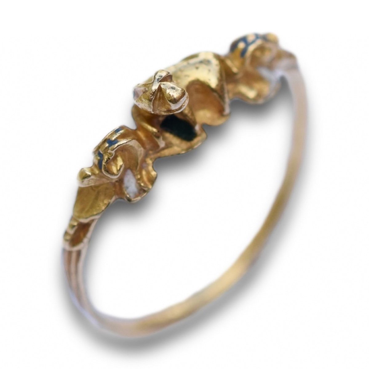 Bague Renaissance En Or Et émail Avec Un Chien Tacheté. Allemand, XVIe Siècle.