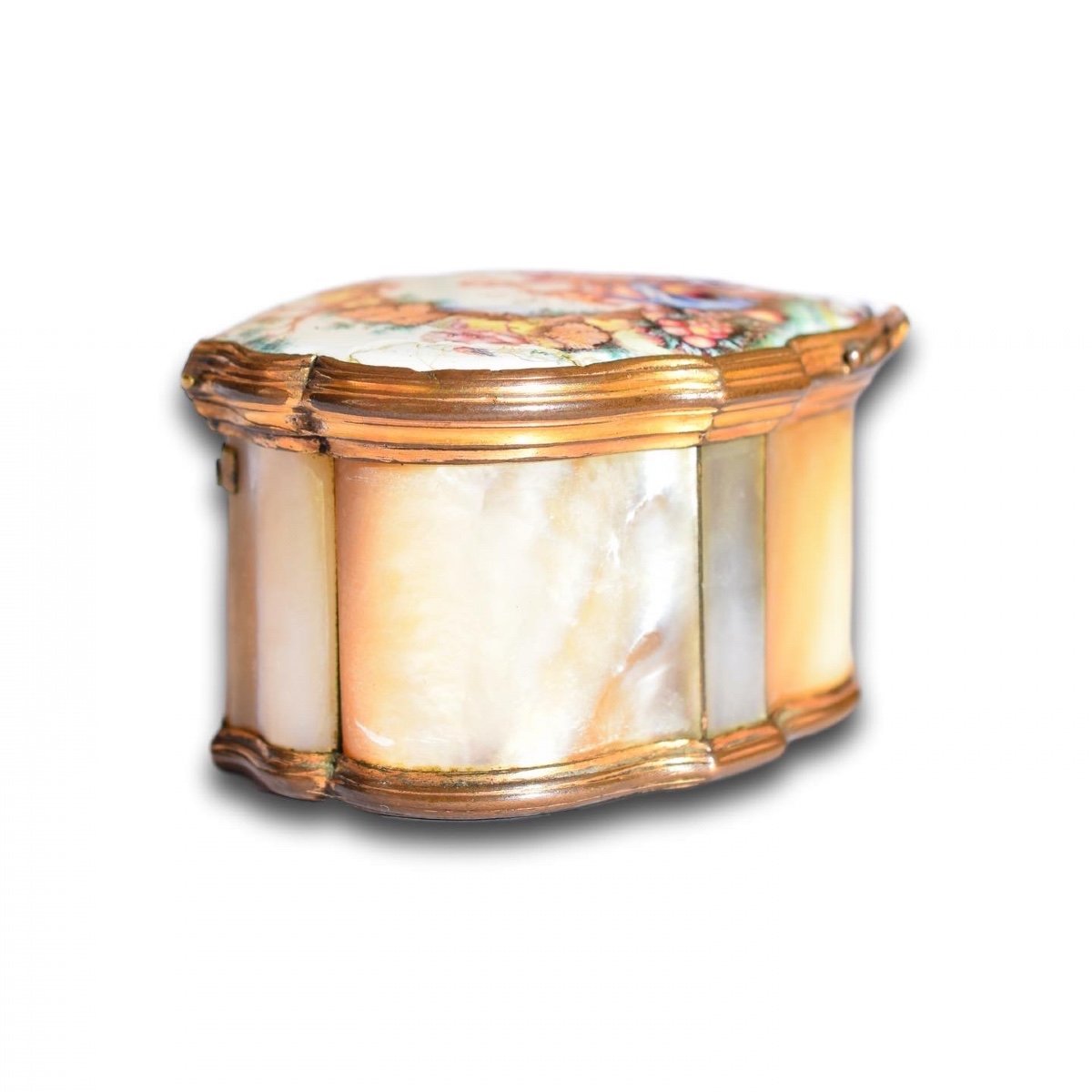 Risqué Gilt Metal Mounted Enamel And Mother Of Pearl Snuff Box. German, C.1760.-photo-6