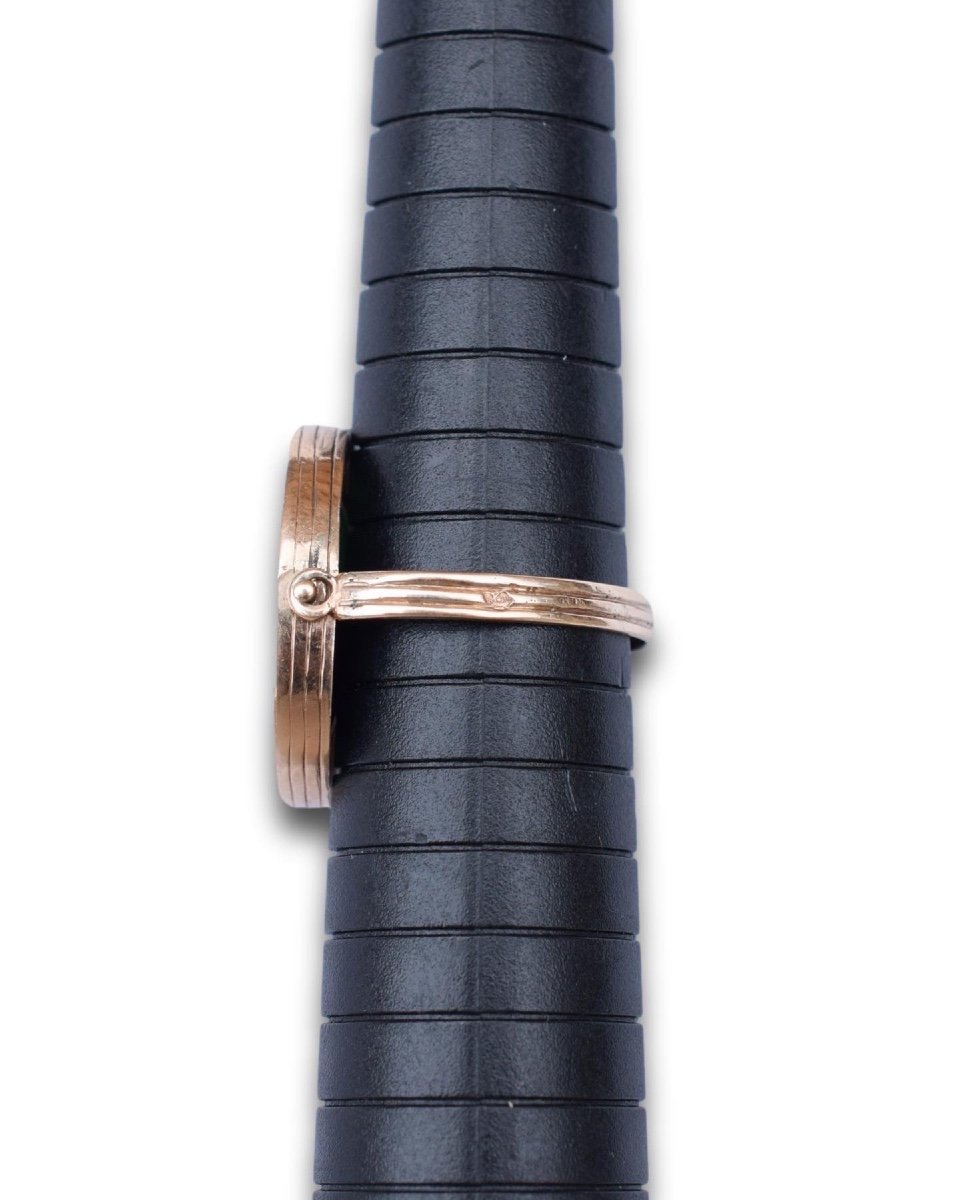Bague En Or Géorgien Avec Une Intaille Trigate. Italien, XIXe Siècle.-photo-8