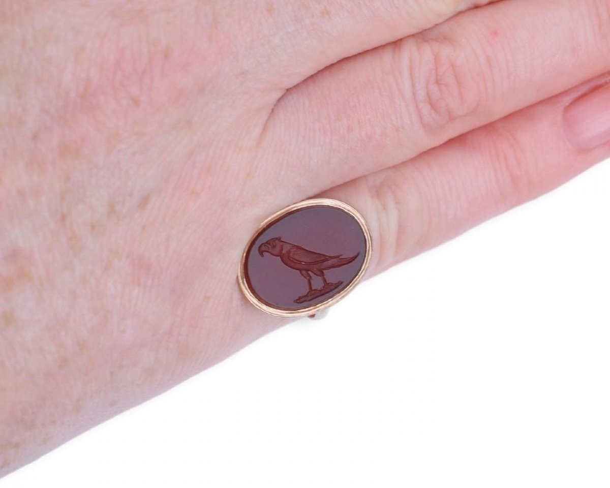 Bague En Or Géorgienne Avec Une Intaille d'Un Faucon. Anglais, 18e/19e Siècle.-photo-3