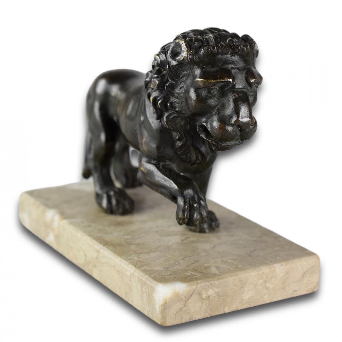 Modèle En Bronze d'Un Lion Médicis. Italien, XVIIIe Siècle.  -photo-5