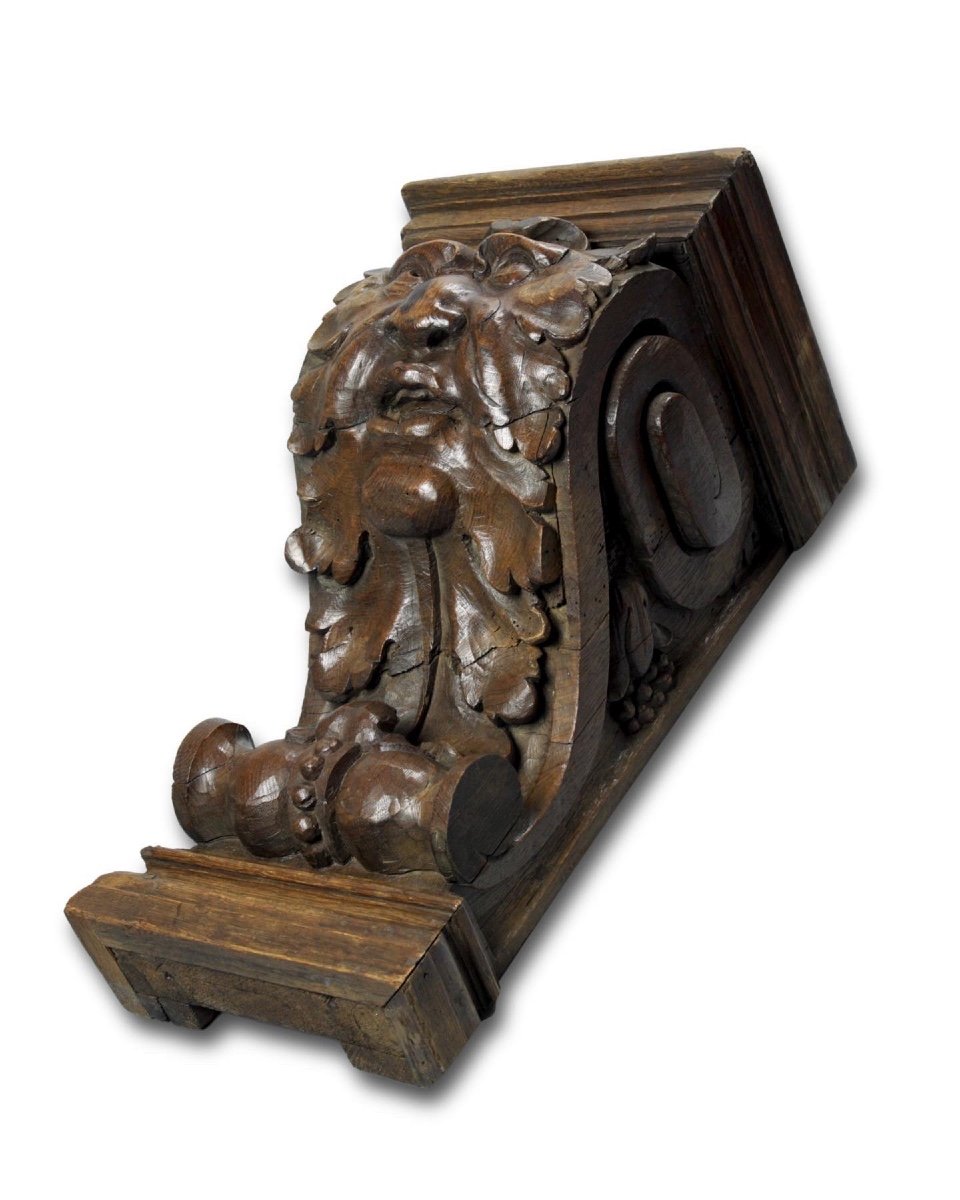 Baroque Oak Bracket Carved With The Head Of A Green Man. Flemish, 17th Century.-photo-7