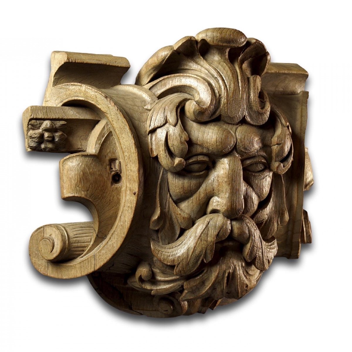 Relief Architectural En Chêne Sculpté d'Un Homme Vert. Flamand, XVIIIe Siècle. -photo-1