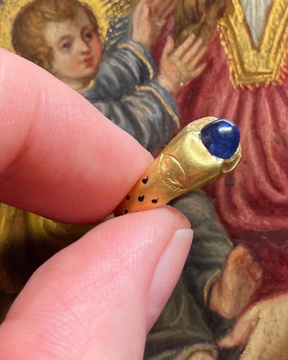 Gold Sapphire Ring With Tears Of The Virgin. English, 15th Century.-photo-2