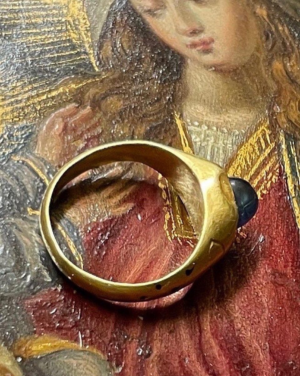 Gold Sapphire Ring With Tears Of The Virgin. English, 15th Century.-photo-4