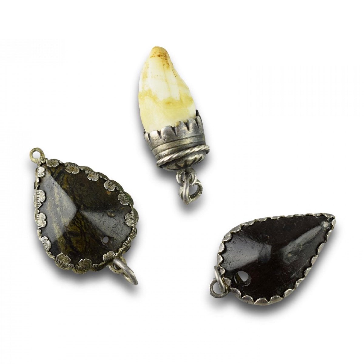Three Silver Mounted Amulets. German, 17/18th Centuries.-photo-2