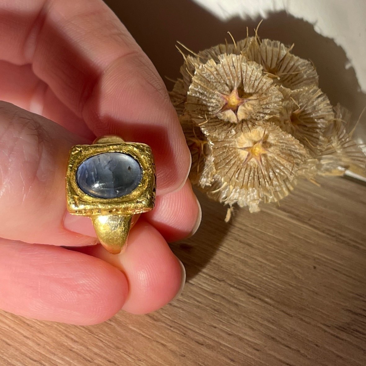Bague Médiévale Amulétique En Or Et Saphir. Anglais Ou Français, 14ème Siècle.-photo-8
