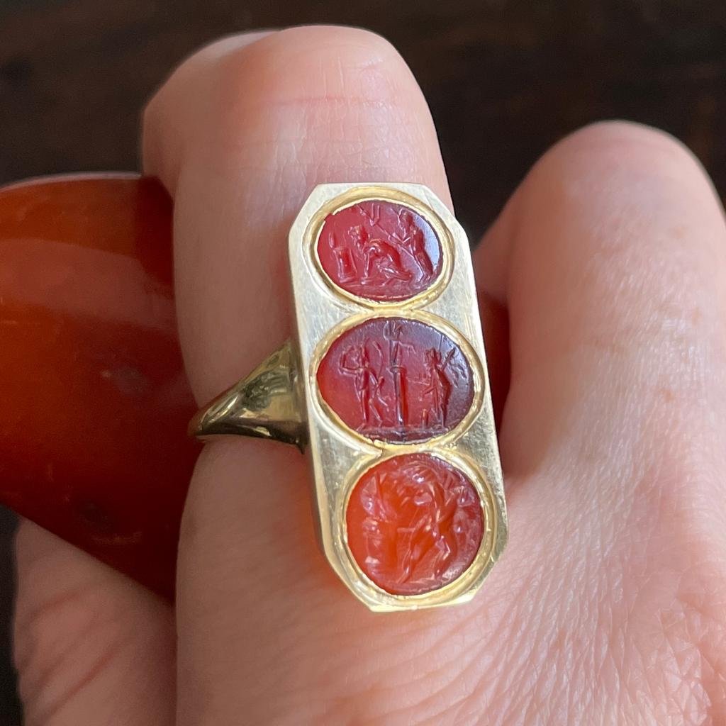 Bague En Or Avec Intailles Antiques. Les Intailles Datent Du 1er / 2ème Siècle Après Jc-photo-7