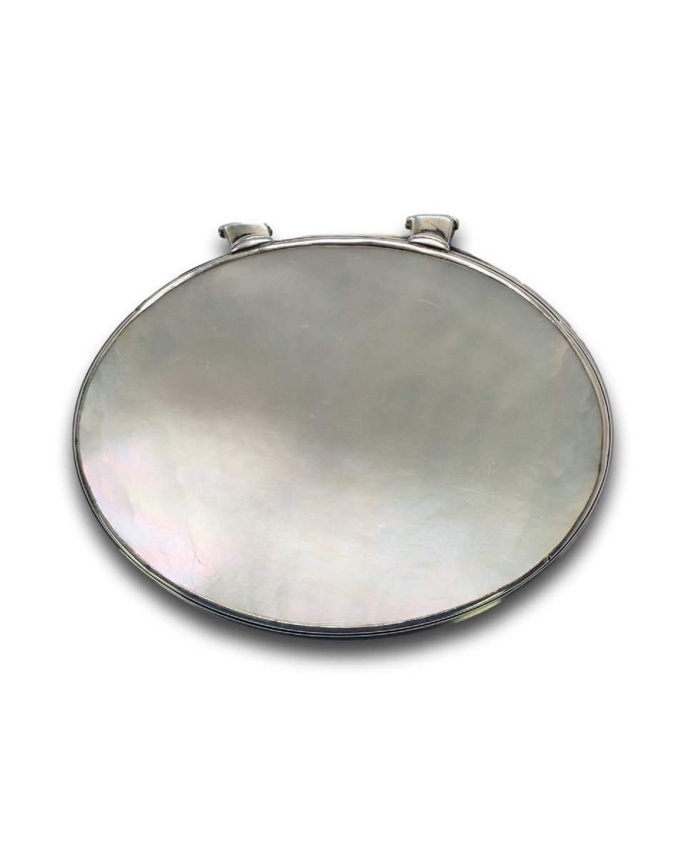 Tabatière En Argent Et Nacre. Anglais Et Chinois, Début Du XVIIIe Siècle.-photo-4