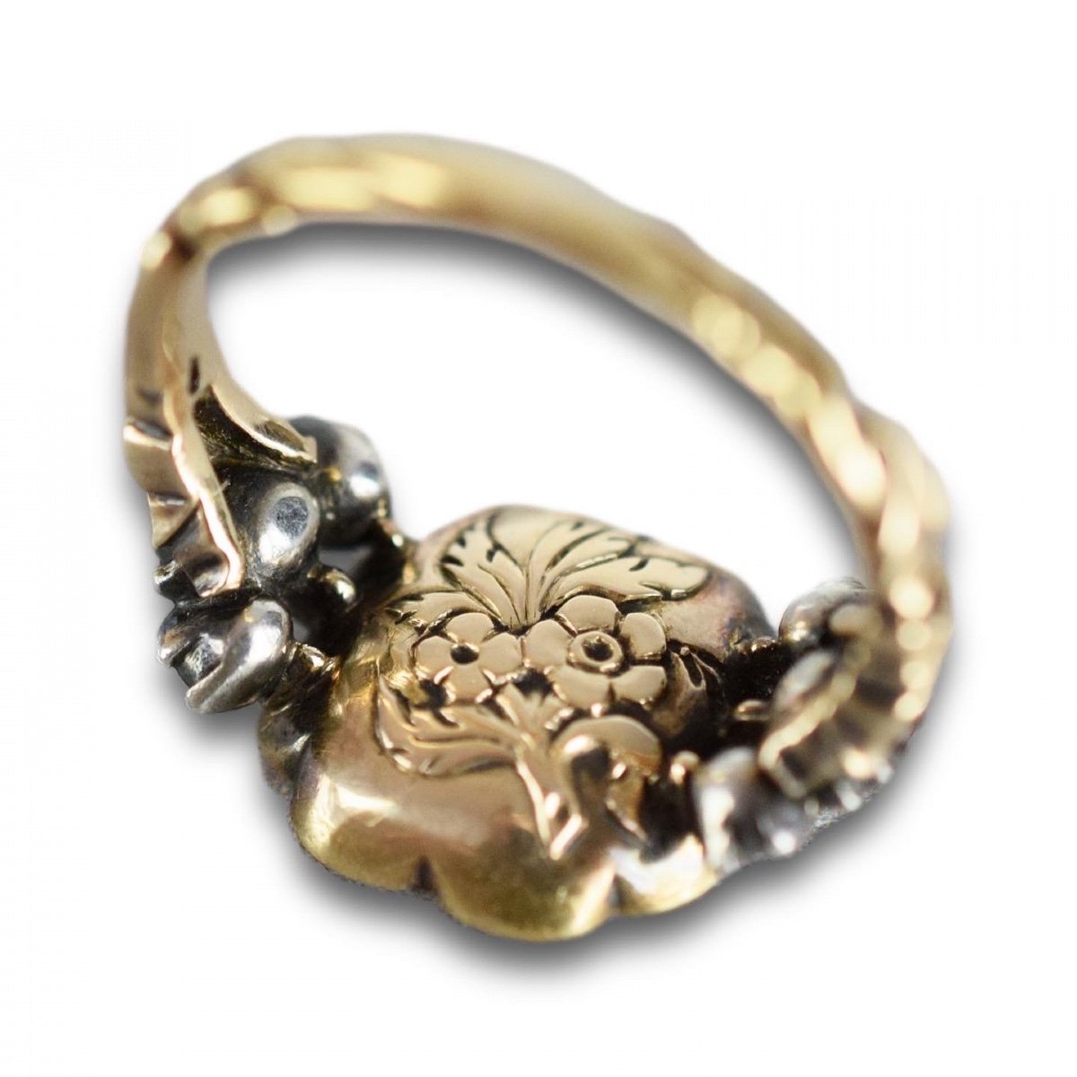 Diamond Set Gold And Carnelian Signet Ring.   german, Late 18th Century.-photo-2