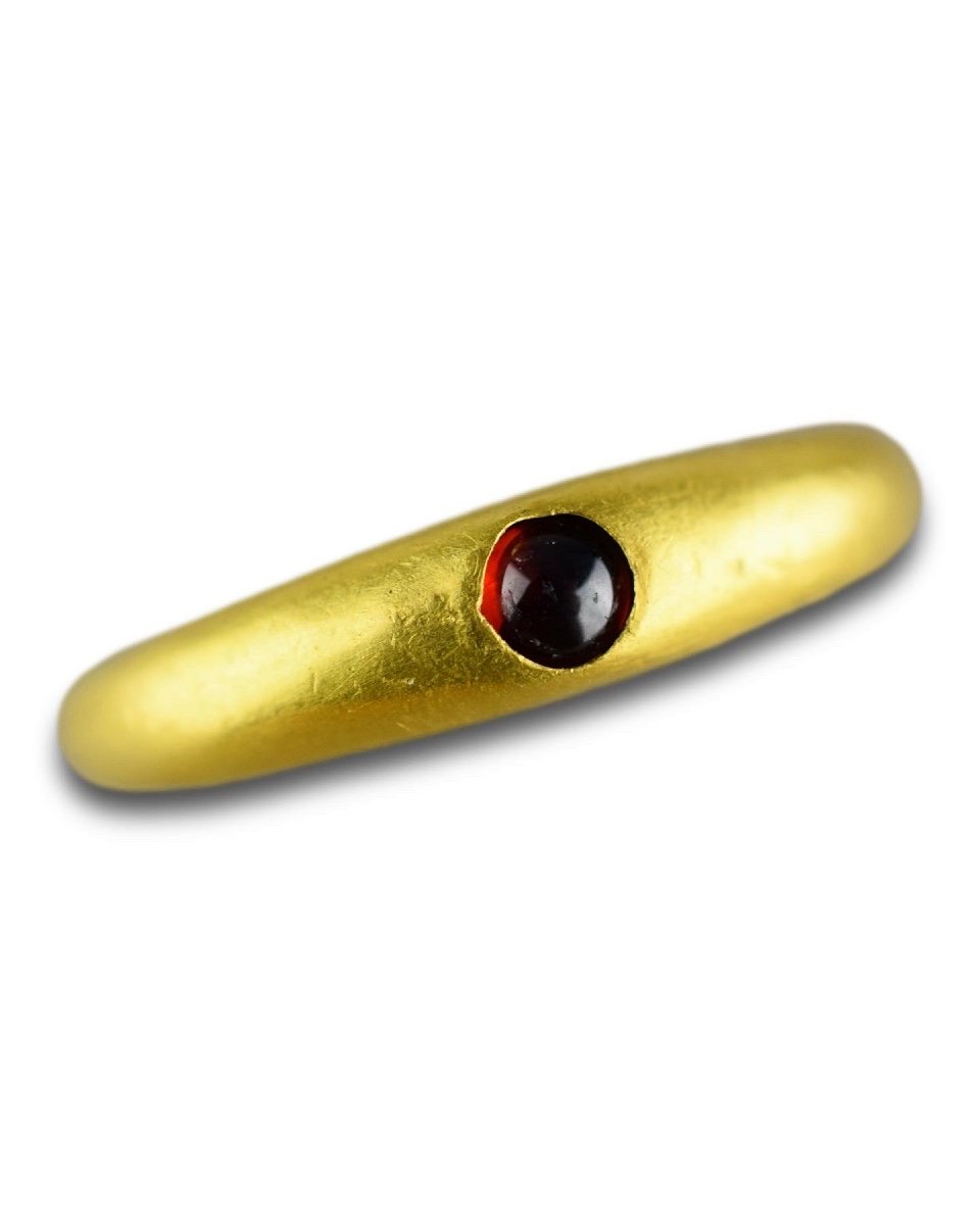 Ancient Gold Finger-ring Set With A Garnet. Roman, 3rd Century Ad.-photo-4