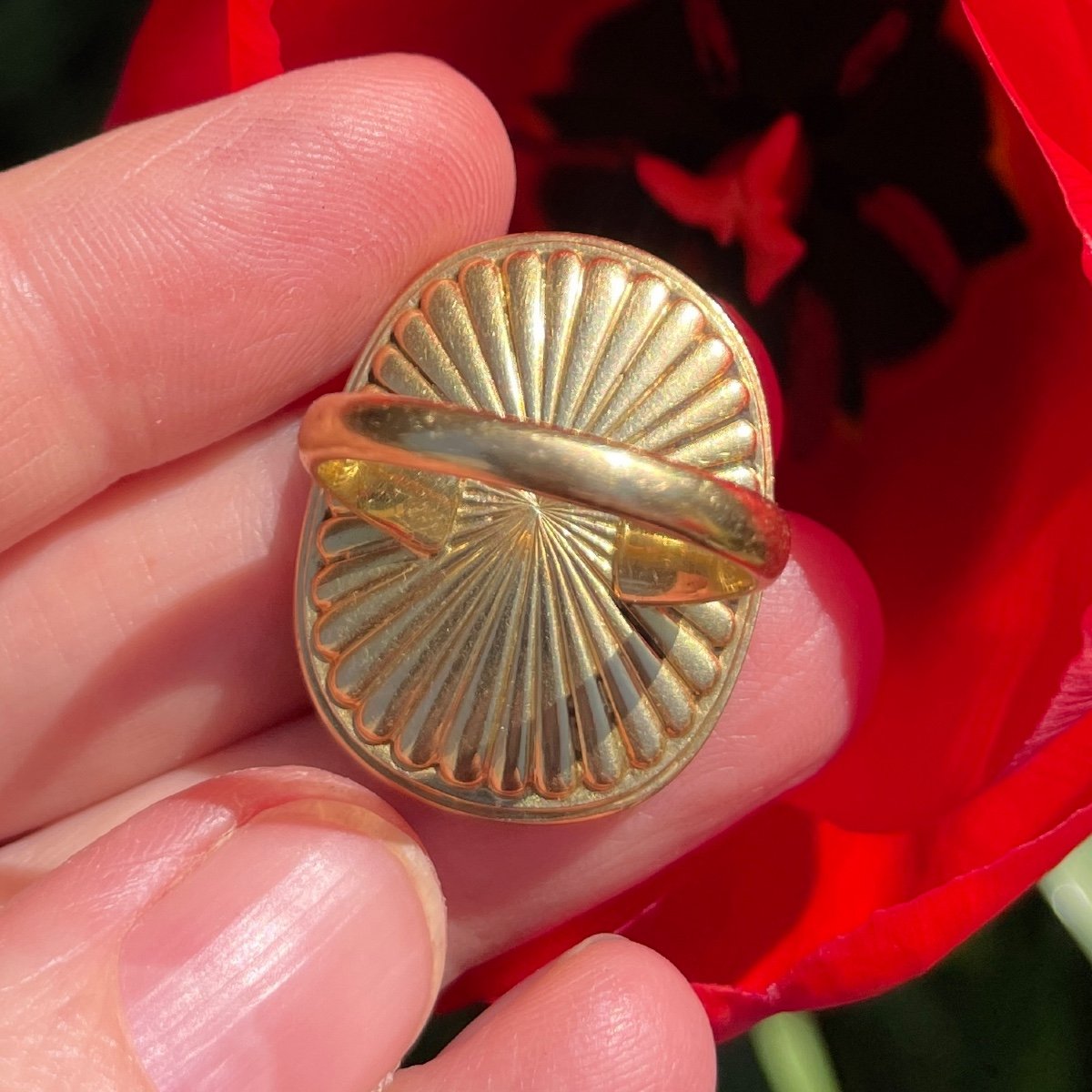 Georgian Gold Ring Set With A Renaissance Cameo Of A Muse.-photo-2