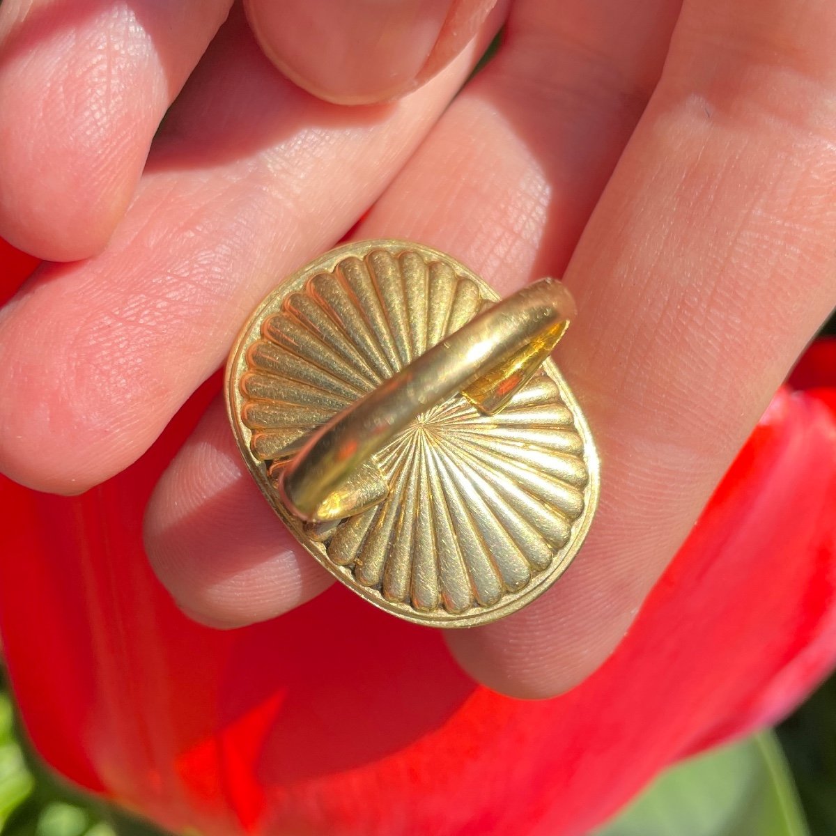 Georgian Gold Ring Set With A Renaissance Cameo Of A Muse.-photo-8