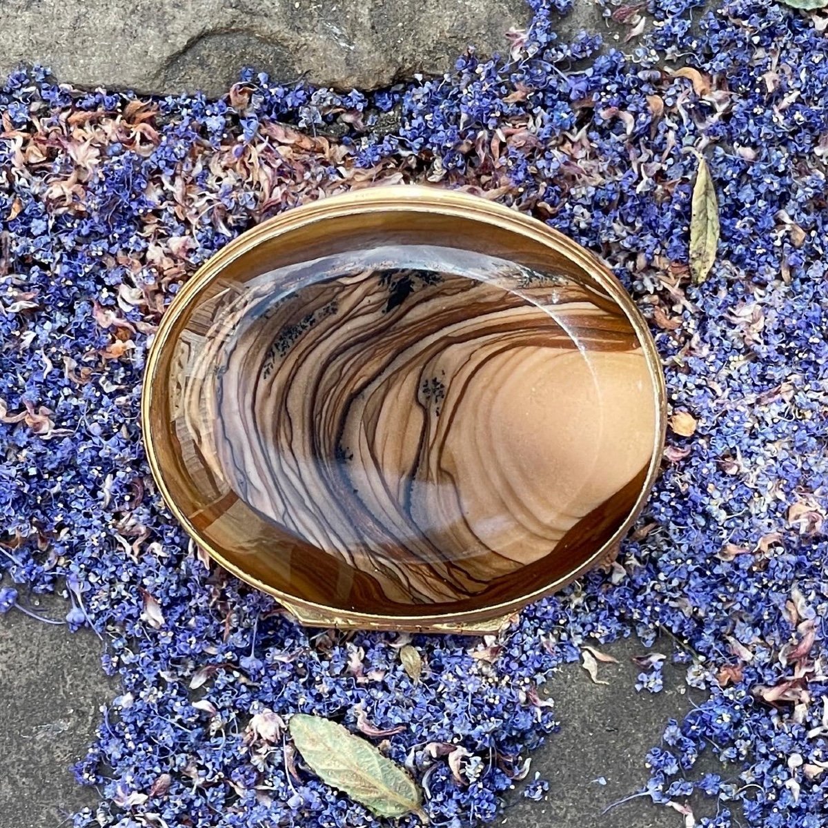 Tabatière En Agate De Bois Pétrifié Montée d'Or. Anglais, XVIIIe Siècle.  -photo-2
