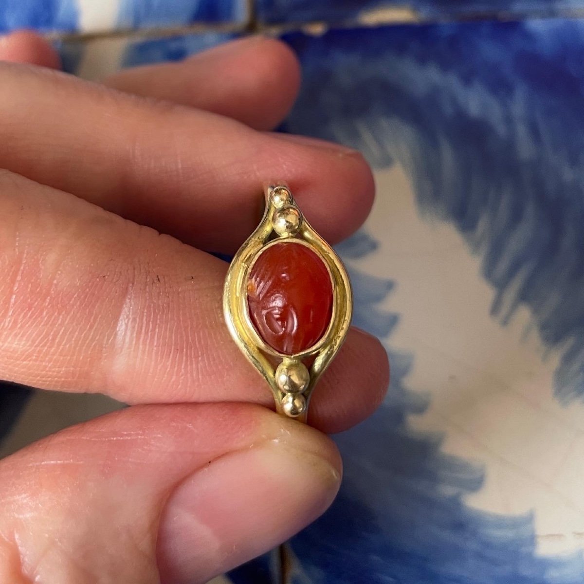 High Gold Ring Set With An Ancient Carnelian Cameo Of Eros.-photo-3