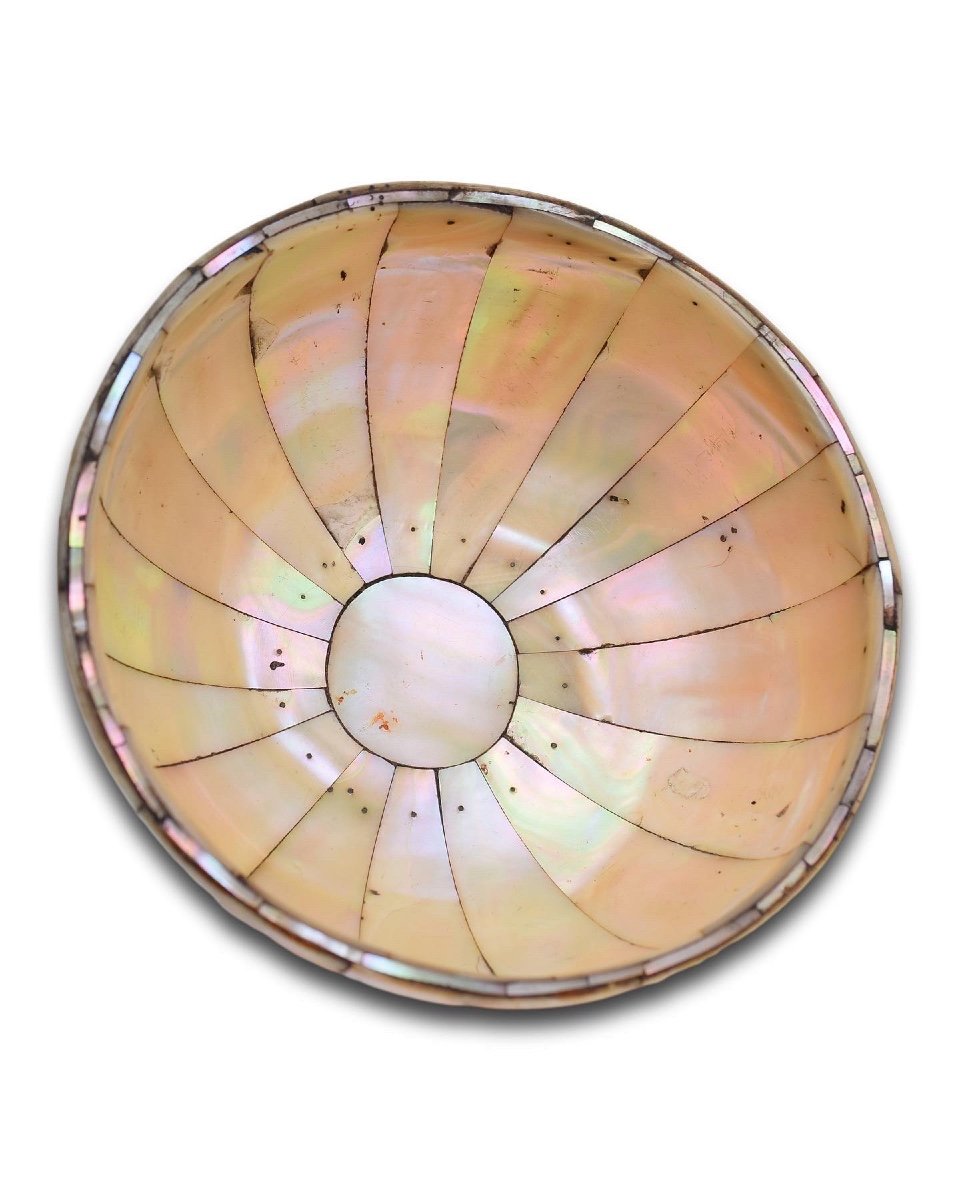 Indo-portuguese Mother Of Pearl Bowl. Gujarat, 16th / 17th Century.-photo-5