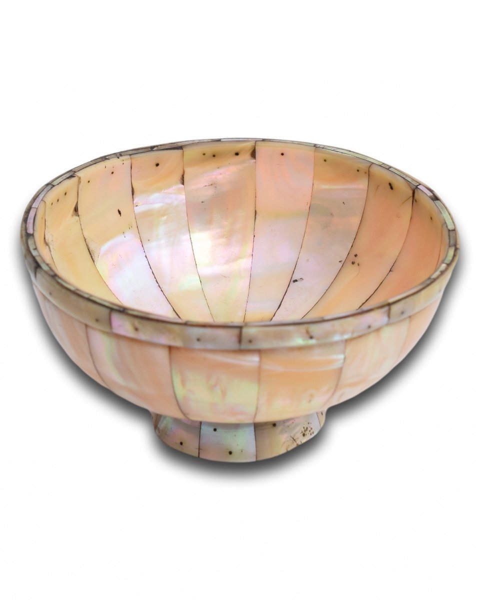 Indo-portuguese Mother Of Pearl Bowl. Gujarat, 16th / 17th Century.