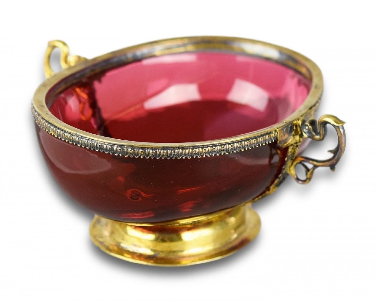 Bol En Verre Rubis Monté Sur Vermeil. Allemand, XIXe Siècle.  -photo-2